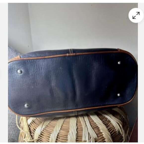 Dooney & Bourke Saffiano Tassel Bucket Tote Bag Black Tan Trim satchel Fast Ship - Picture 5 of 12